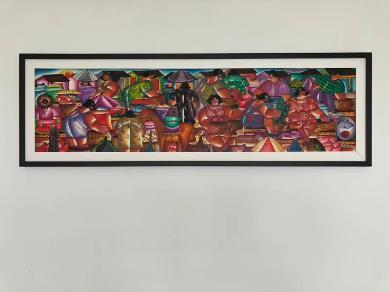Quadros e molduras expostos na loja da GJ Molduraria em Santos