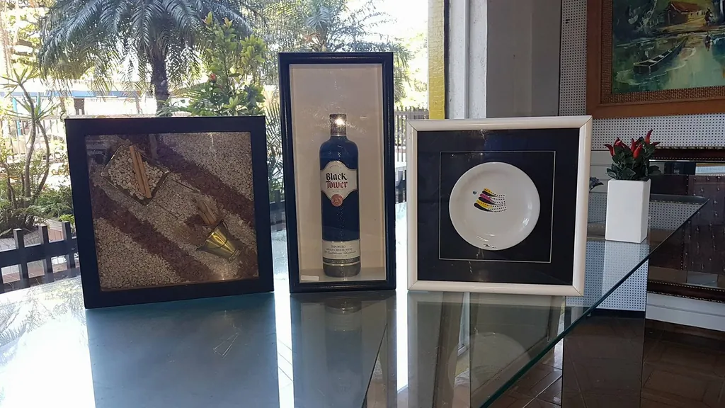 Quadros decorativos e mapas emoldurados sob medida em Santos