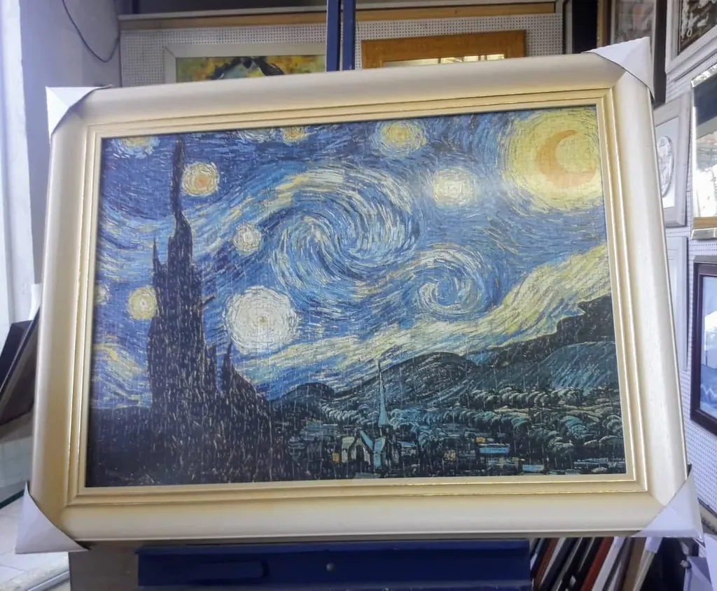 Quadros decorativos e mapas emoldurados sob medida em Santos