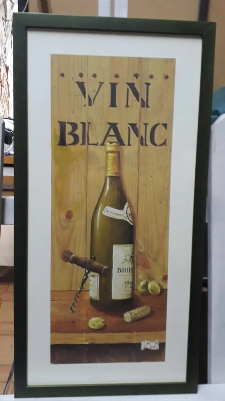Montagem de quadros em caixa (box) na GJ Molduraria